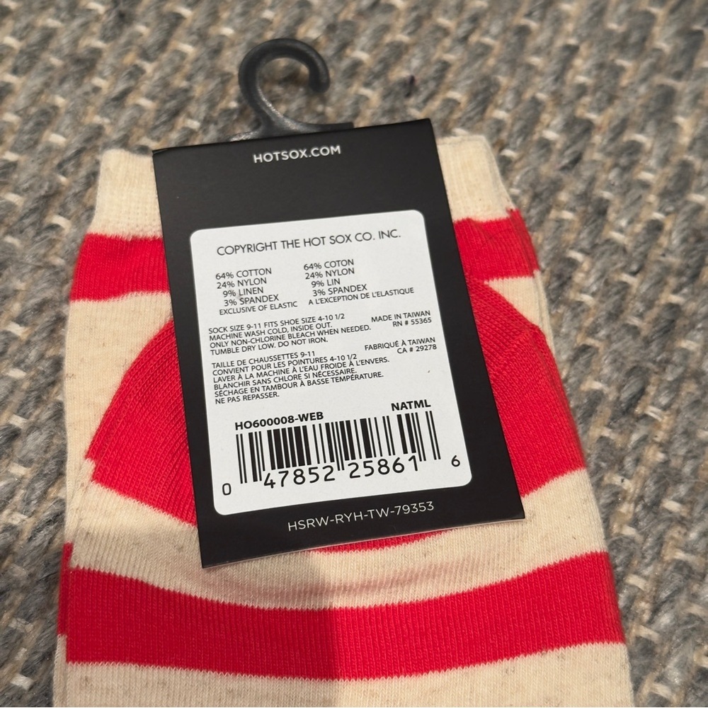 NWT- Hot Sox Red and Cream California Striped Casual Socks Womens - Picture 4 of 4